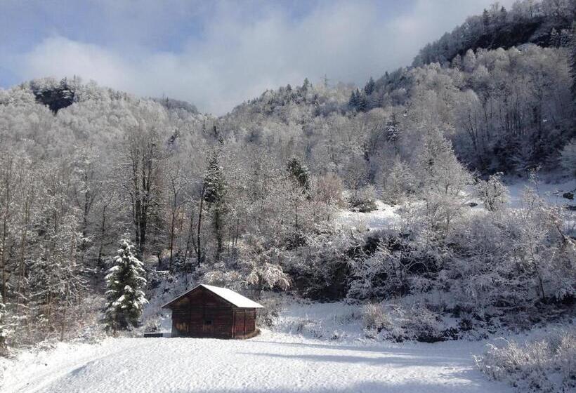 בית מלון כפרי Hof Und Post