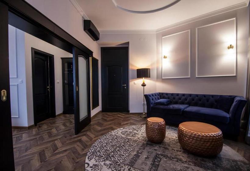 هتل Balkan Centar