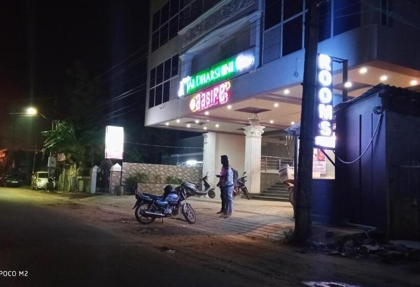 فندق Jaidharshini Palace