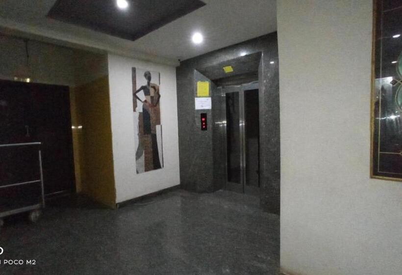 فندق Jaidharshini Palace