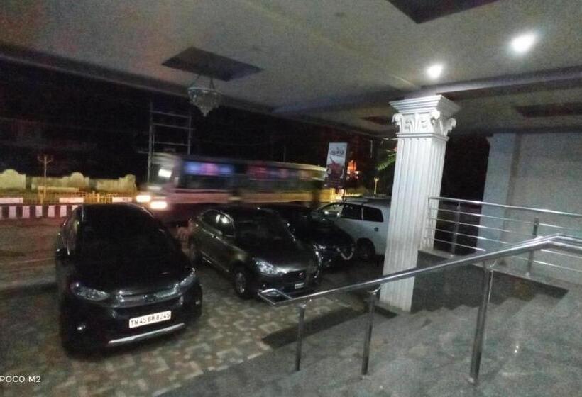 فندق Jaidharshini Palace