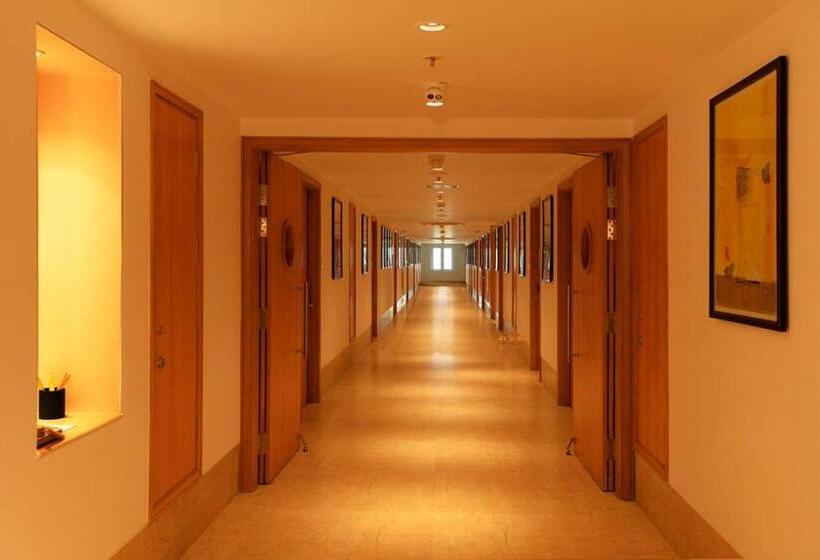 Lemon Tree Hotel Coimbatore