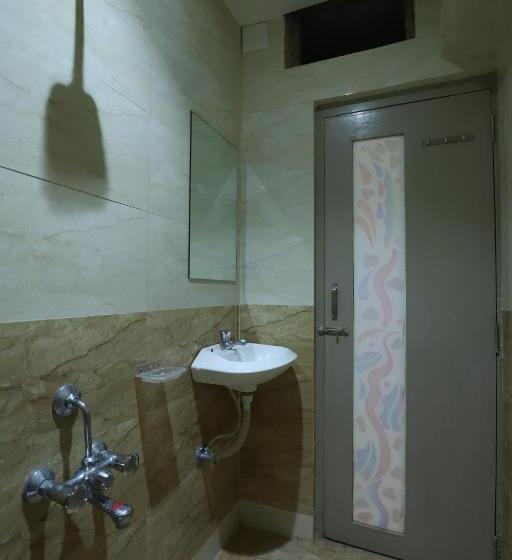 בית מלון כפרי Loyal Residency