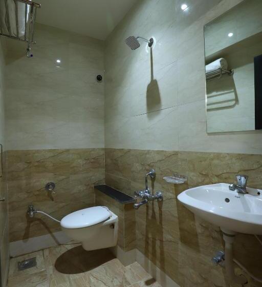 בית מלון כפרי Loyal Residency