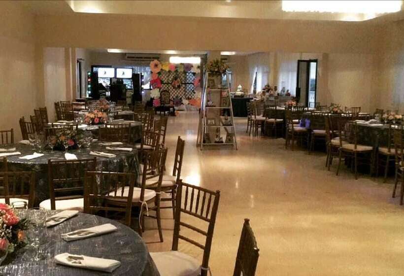 בית מלון כפרי Plaza