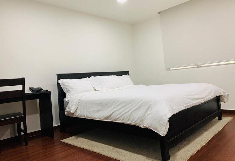 בית מלון כפרי Plaza