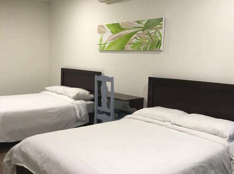 בית מלון כפרי Plaza