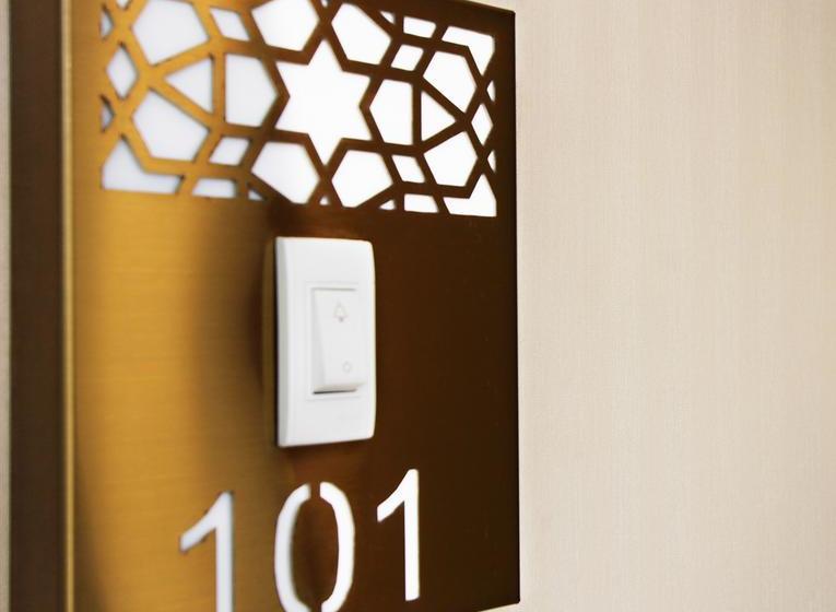 Отель Raahat Inn