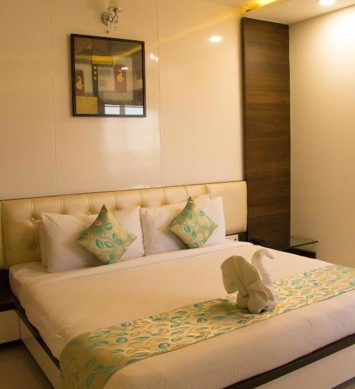 Отель Regenta Central Indore