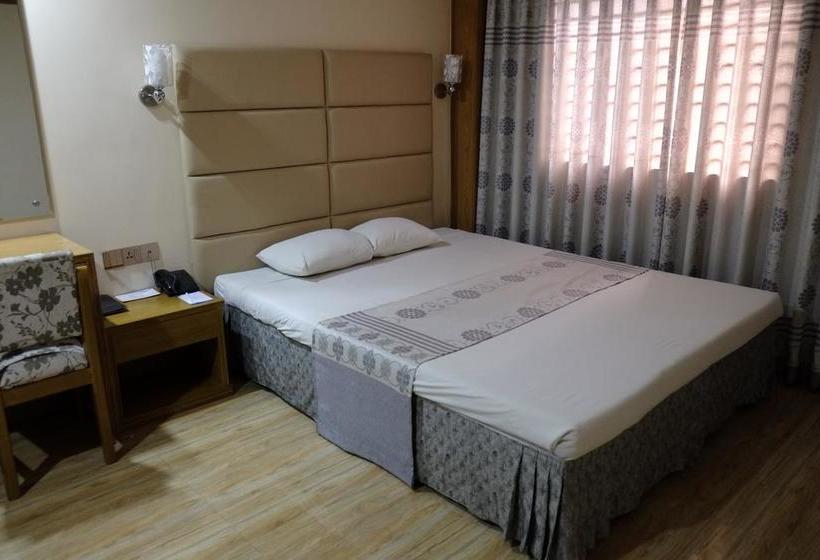 هتل Saint Martin Ltd