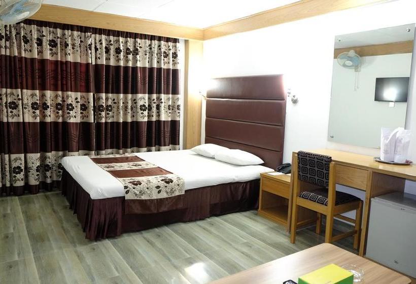 هتل Saint Martin Ltd