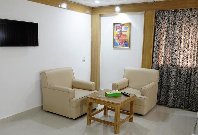 هتل Saint Martin Ltd