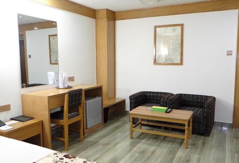 هتل Saint Martin Ltd