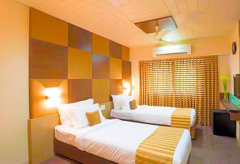 בית מלון כפרי Skylark Business