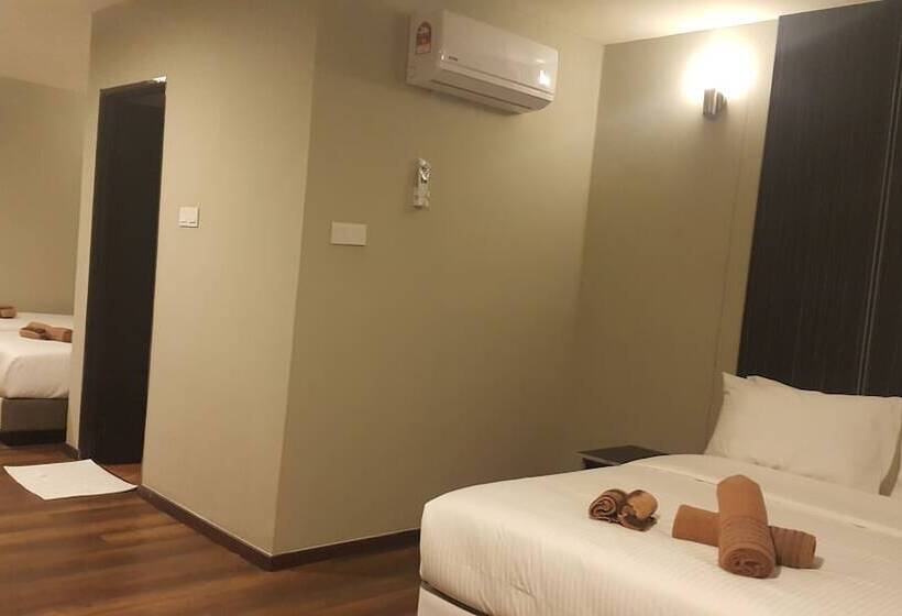 ホテル The Chapter Suites &