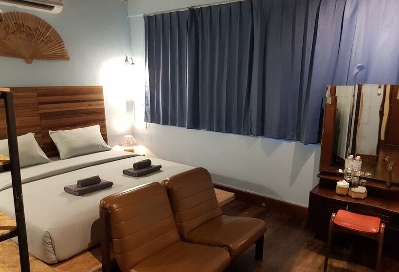 هتل The Roo Classic Hometel