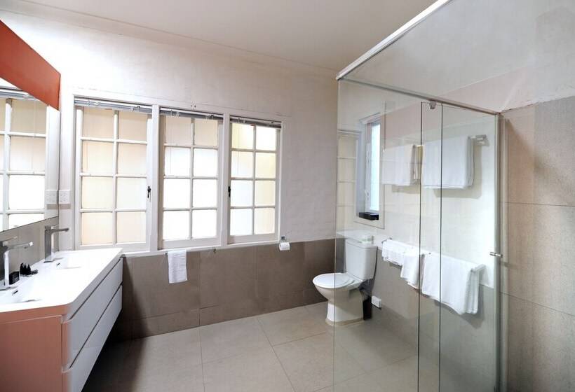 בית מלון כפרי The Stirling Arms