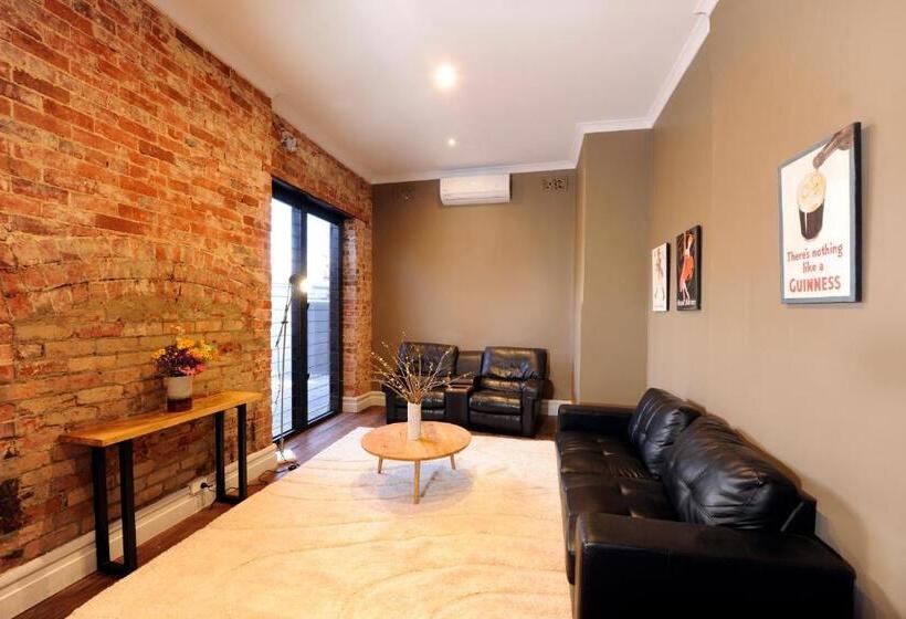 בית מלון כפרי The Stirling Arms