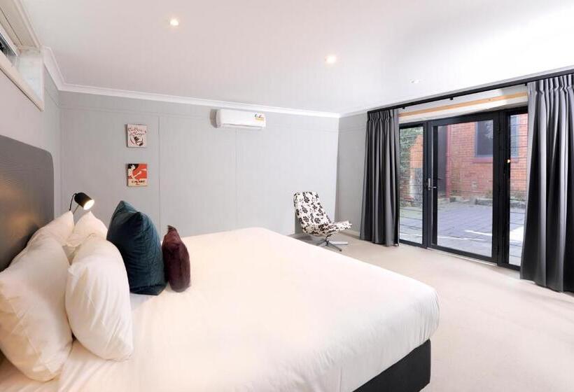 בית מלון כפרי The Stirling Arms