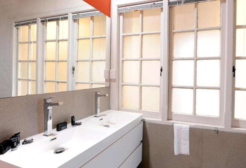 בית מלון כפרי The Stirling Arms