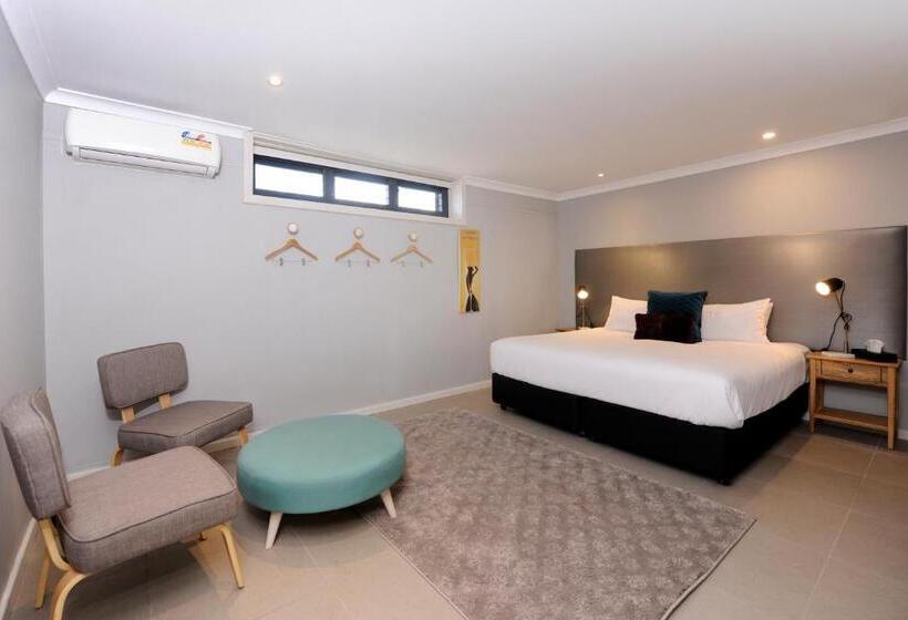 בית מלון כפרי The Stirling Arms