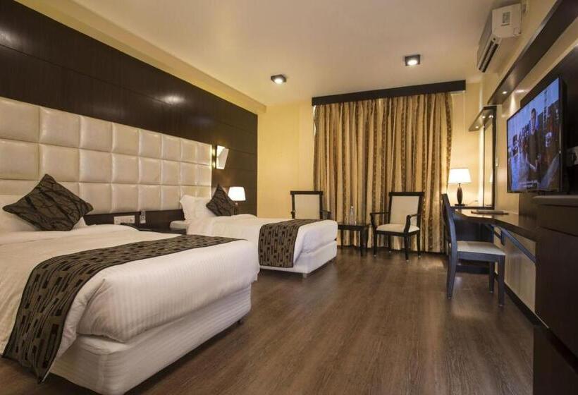 בית מלון כפרי United Business