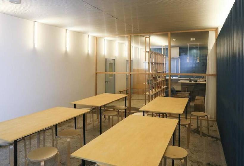 Little Birds Hostel Omihachiman