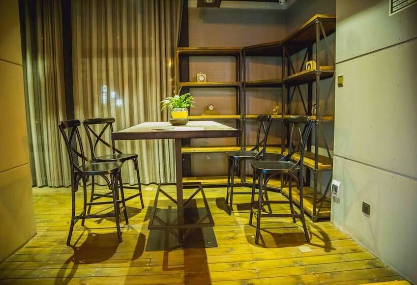 Mehood Hotel Shenzhen Airport