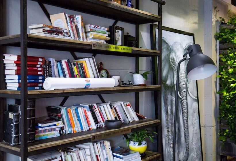 Mehood Hotel Shenzhen Airport