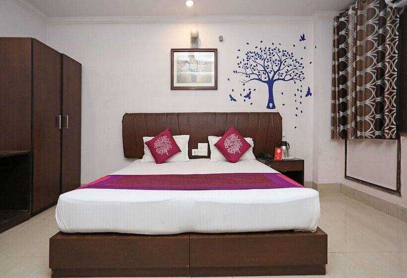 Oyo 3697 Hotel Rivieraa