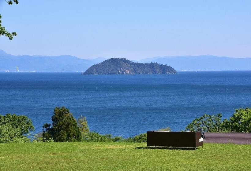 منتجع L Hotel Du Lac