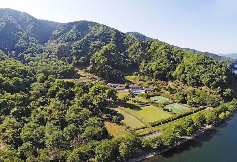 منتجع L Hotel Du Lac