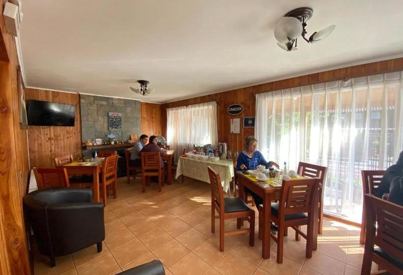 הוסטל Hostal Katemu