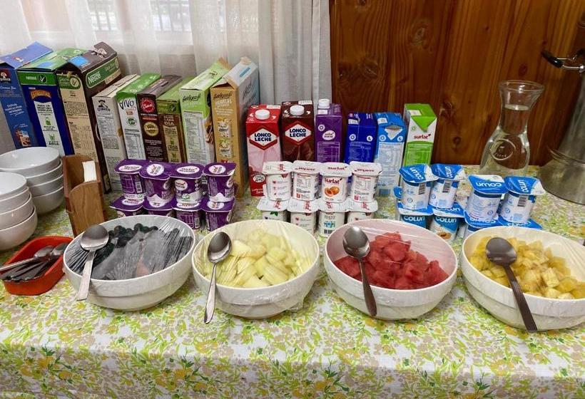 הוסטל Hostal Katemu