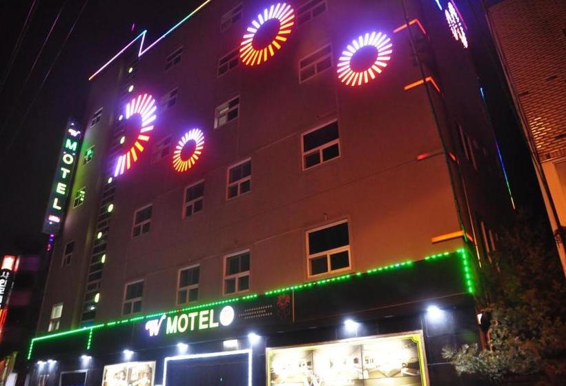 W Motel Andong