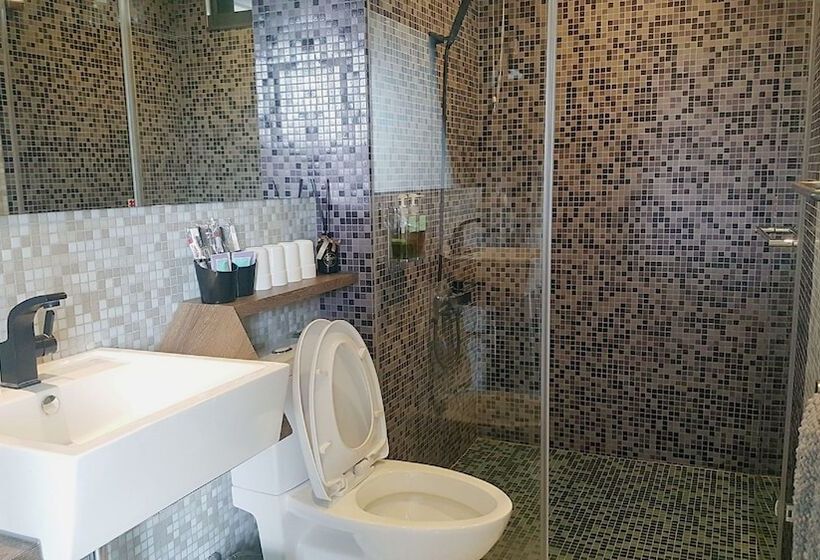 تختخواب و صبحانه Dou House