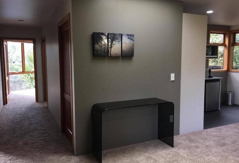 ベッドアンドブレックファースト On The River