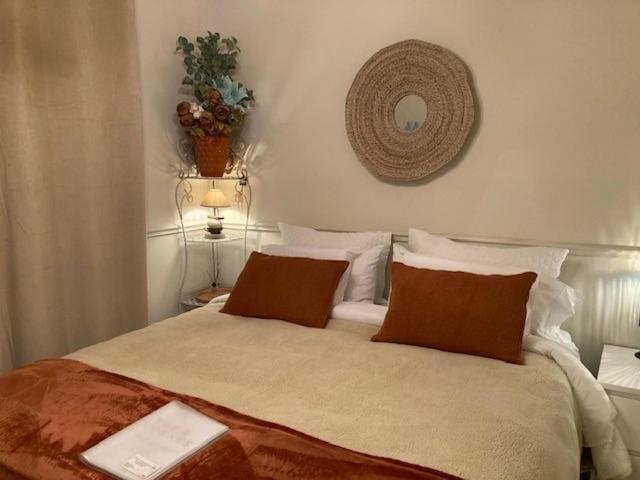 민박 The Corner Properties