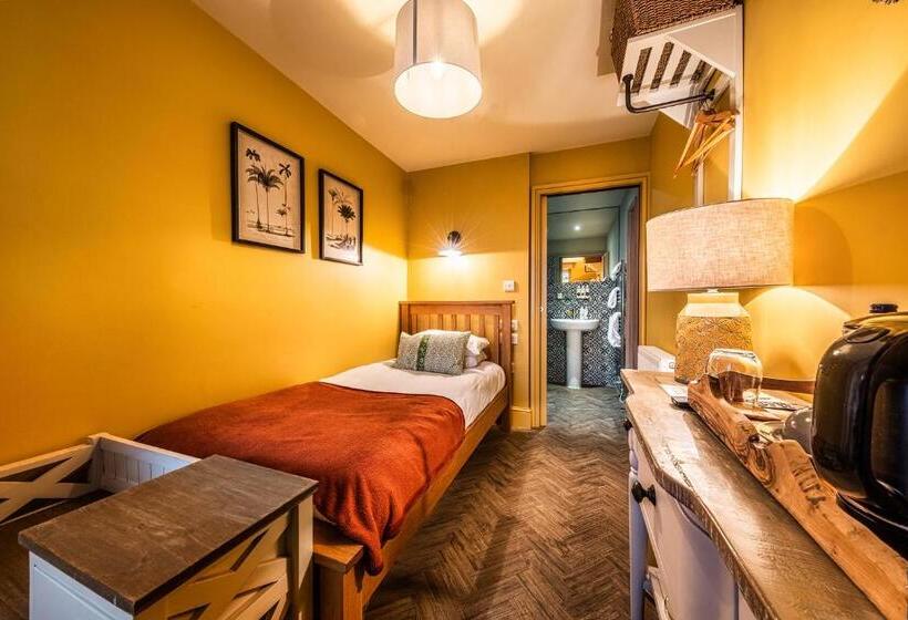 مبيت وإفطار The Globe Inn