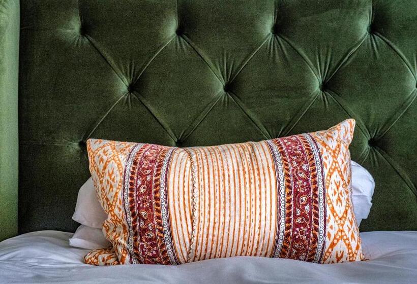 민박 The Globe Inn