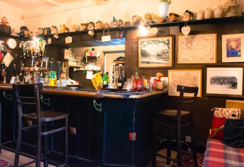 مبيت وإفطار The Old Down Inn