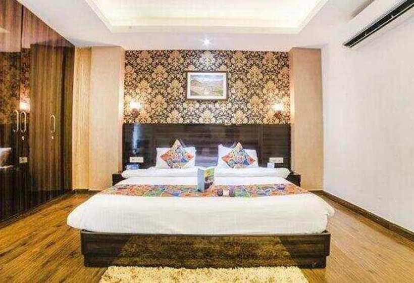 Fabhotel Galaxy Patel Nagar