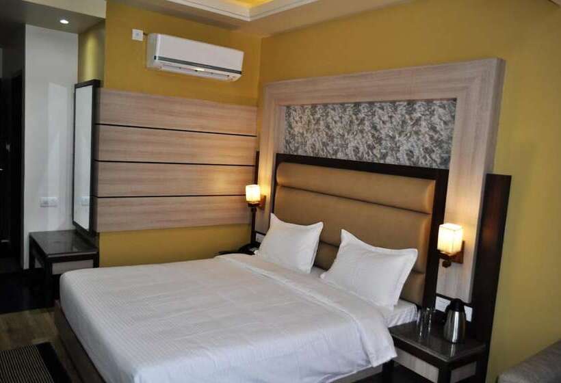 Отель Continental Blue