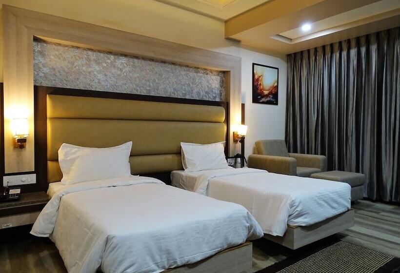 Отель Continental Blue