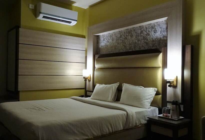 Отель Continental Blue