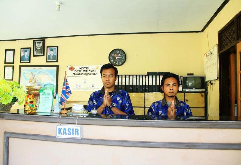 בית מלון כפרי Dewi Warsiki