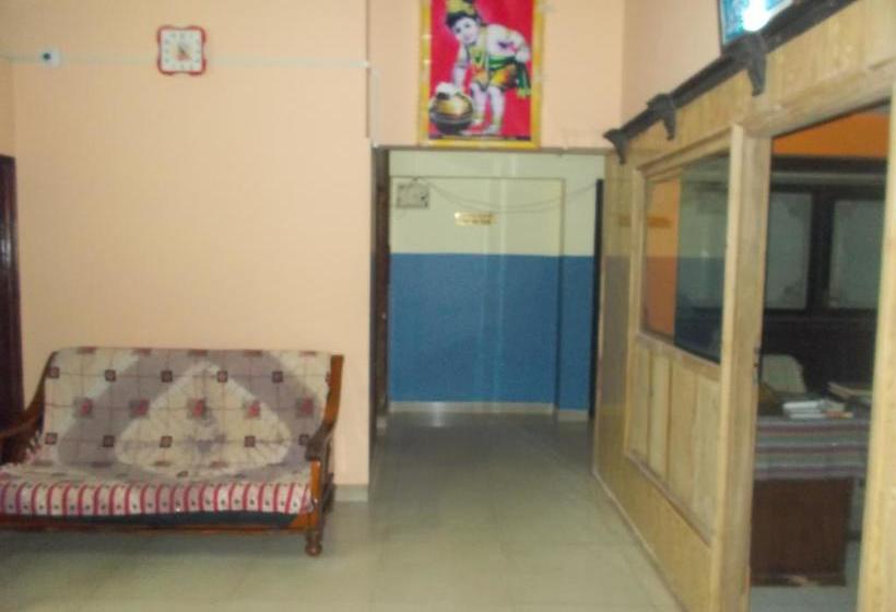 فندق Hariprasadam