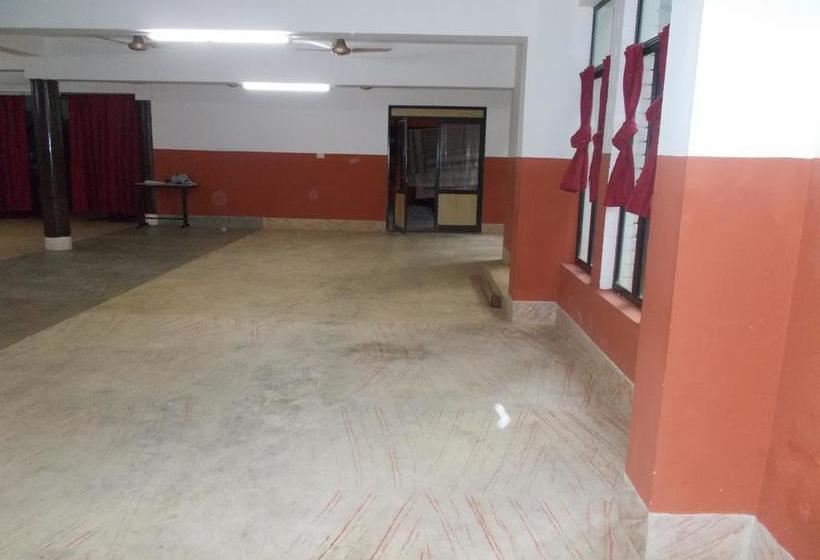 فندق Hariprasadam