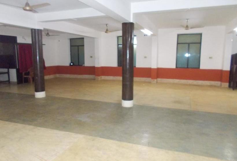 فندق Hariprasadam