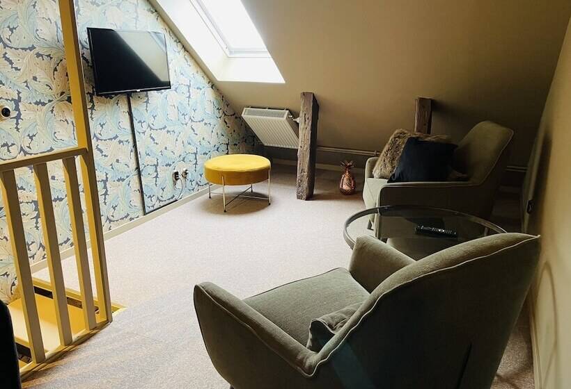 فندق åhus Gästgivaregård